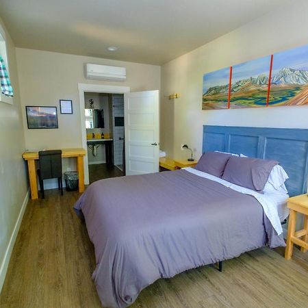 Eastside Guesthouse And Bivy Bishop Bagian luar foto